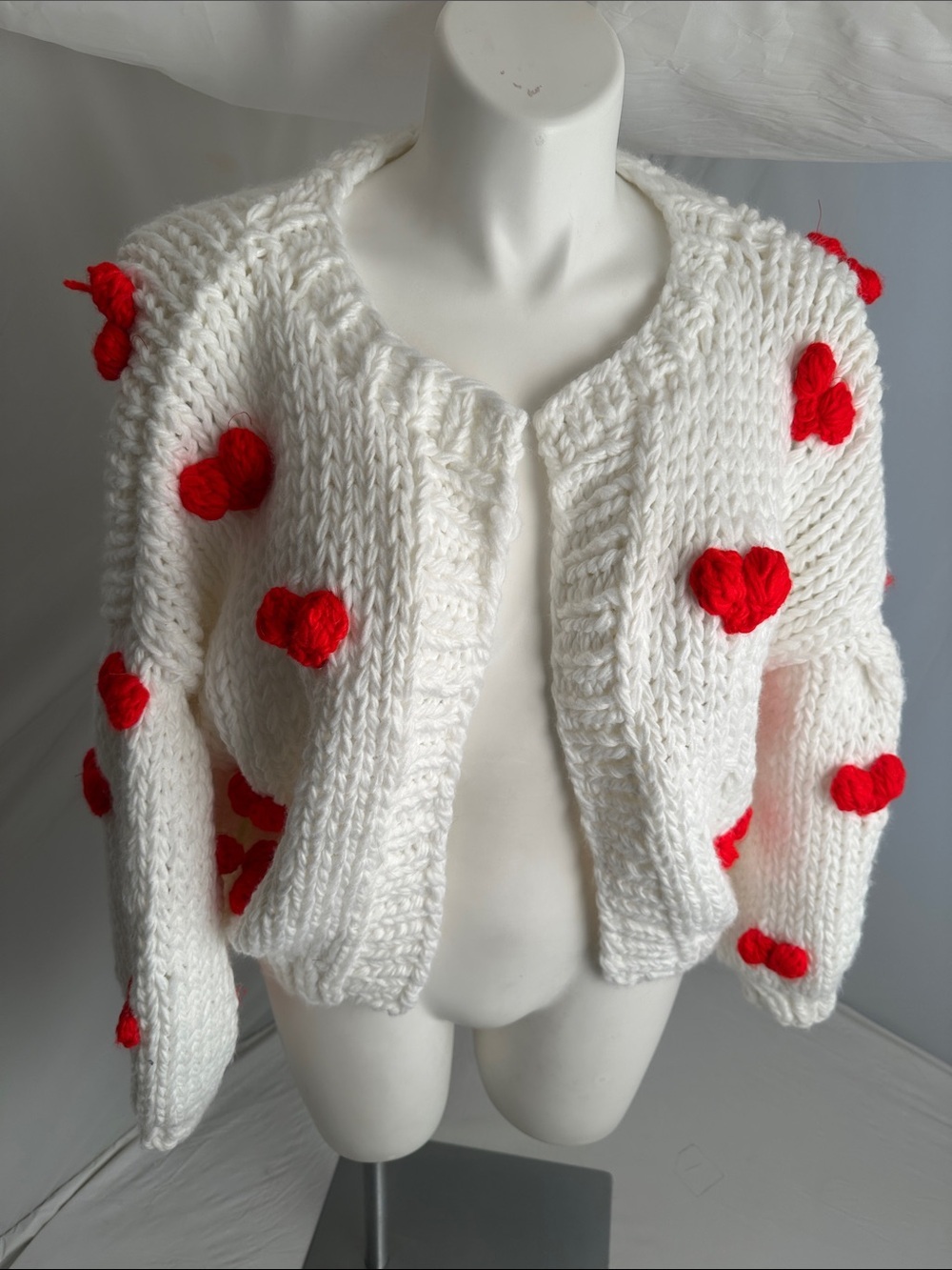 Eye candy white and red heart knit drop sleeve open cardigan OS